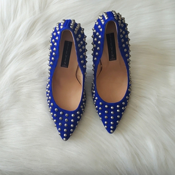 NWOT Steven Cobalt Suede Studded Pumps - Picture 2 of 6
